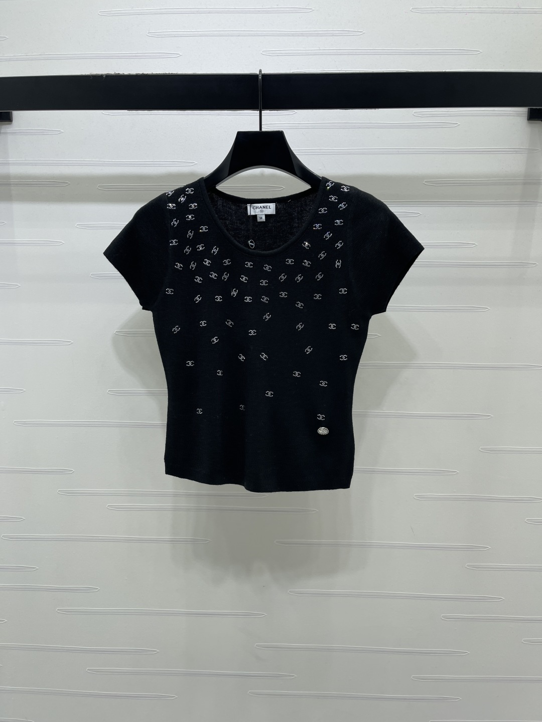 Women's short sleeves